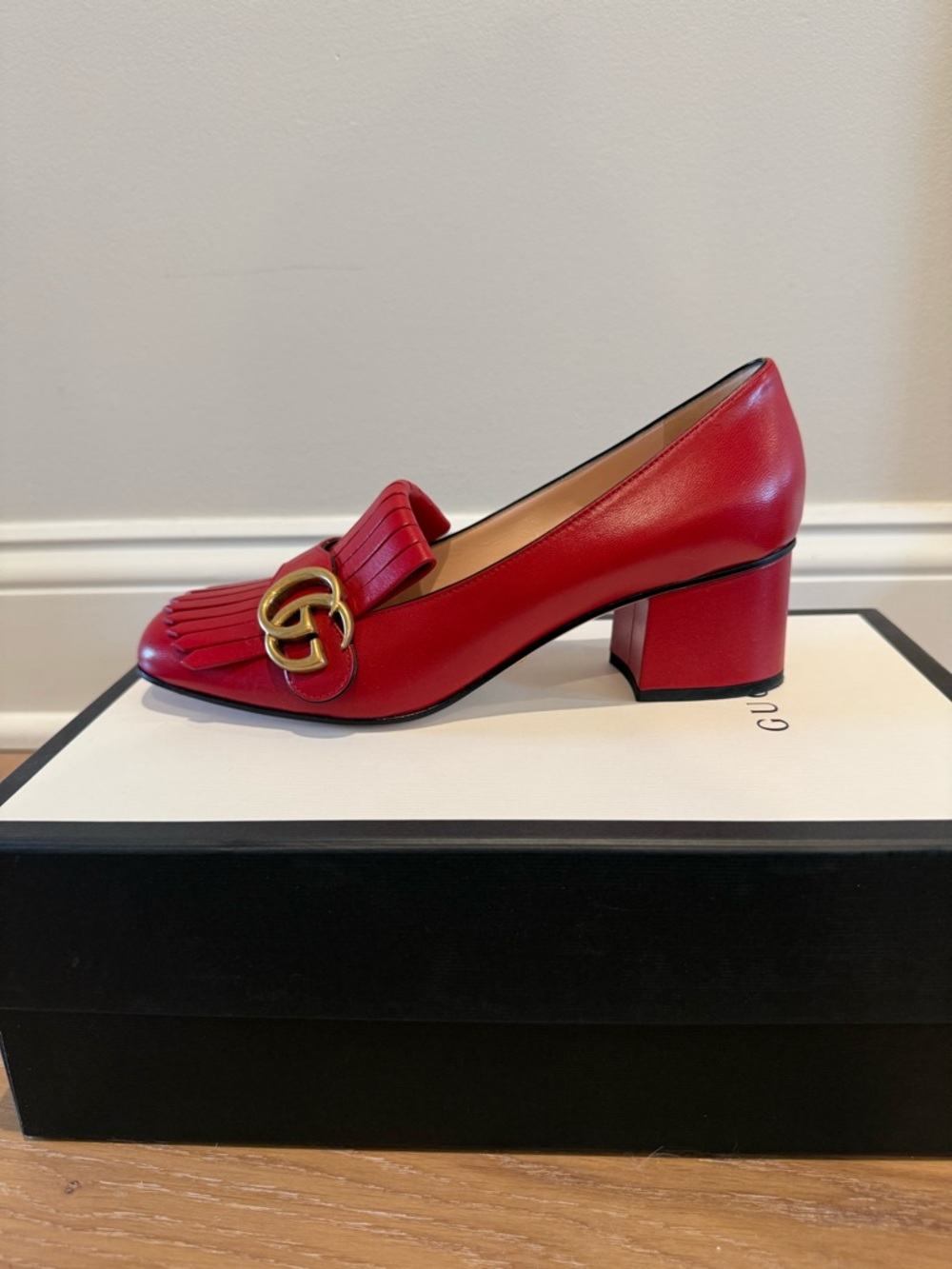Gucci Red Leather Fringe Heels with Gold Double-G - Picture 6 of 7